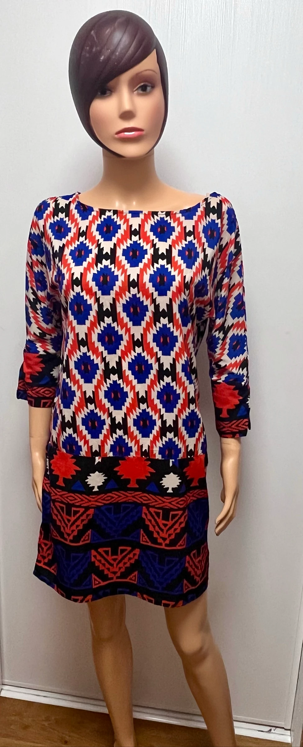 Robe motifs graphiques 